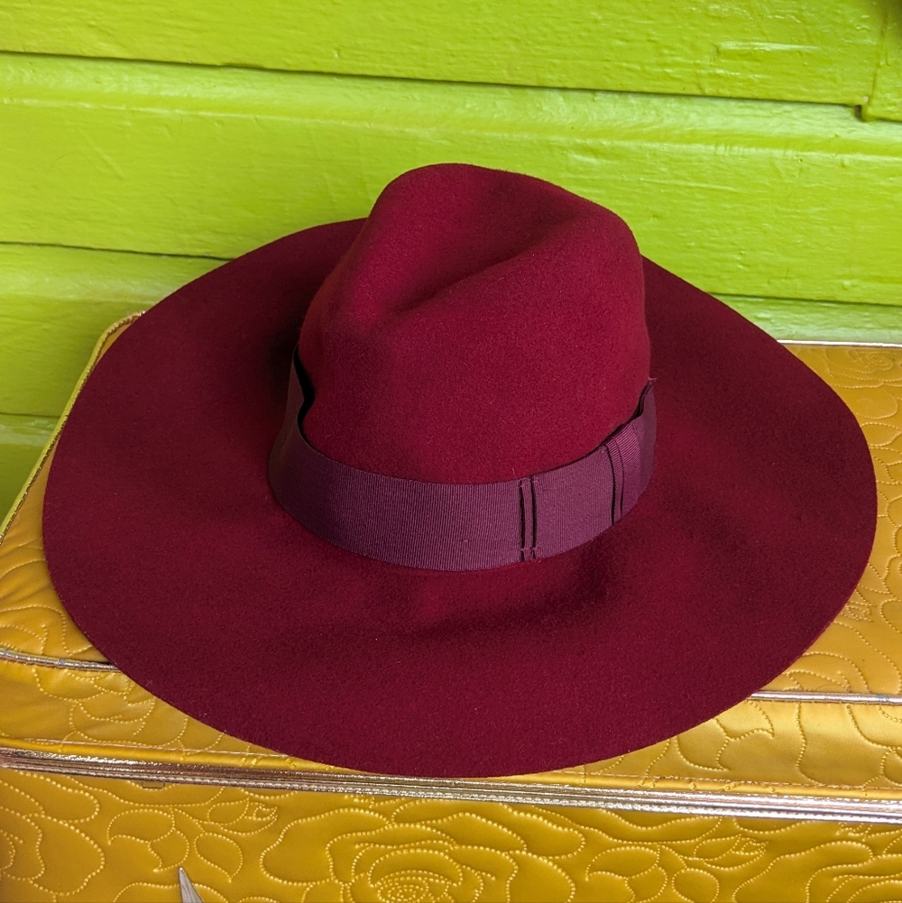 Nasty Gal Burgundy Soft Brim Fedora Hat With Bees